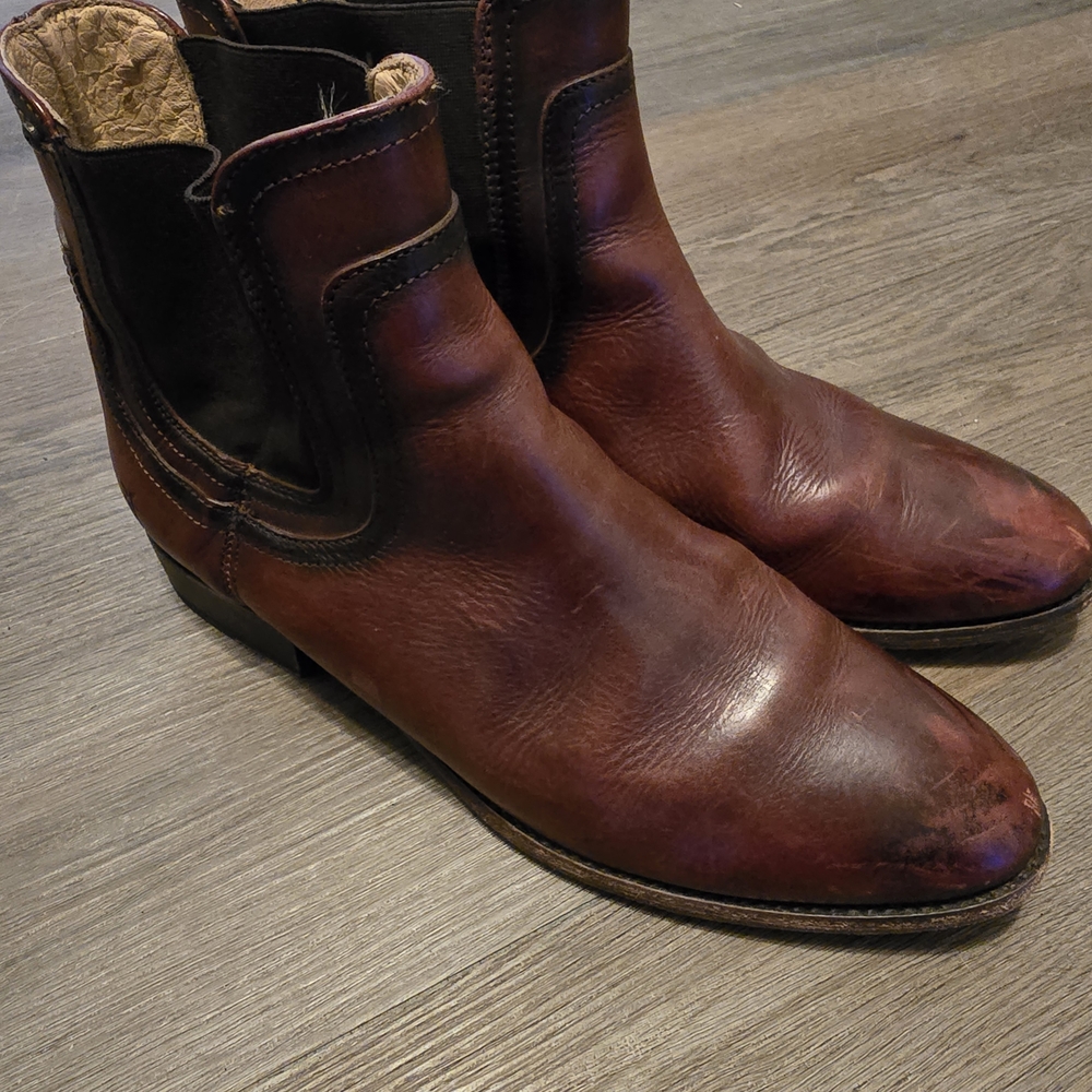 Men's Frye Chelsea Boots - Picture 2 of 5